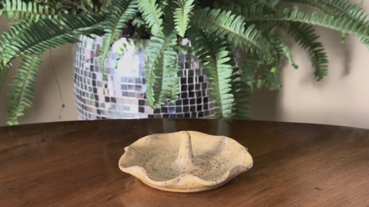 Frosted Lemon - Ring Dish